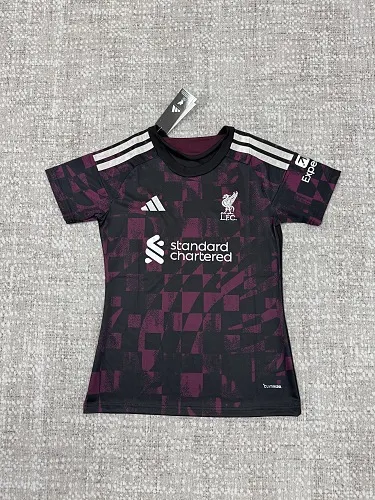Liverpool 26-27 Third Women's jersey